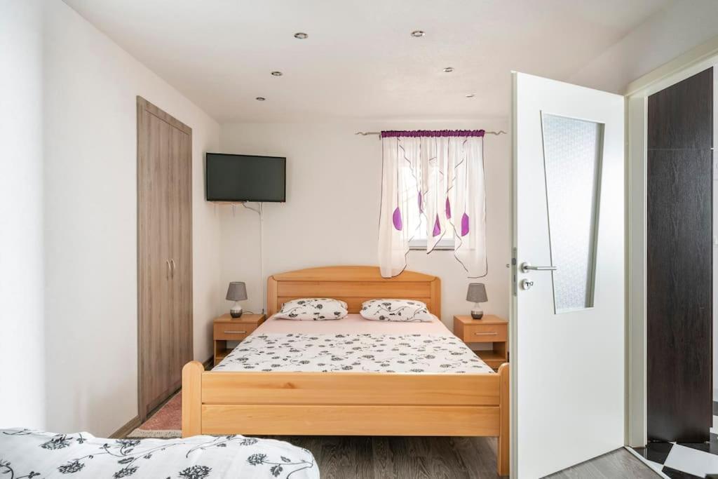 Studio Apartment Grgic Šibenik Buitenkant foto