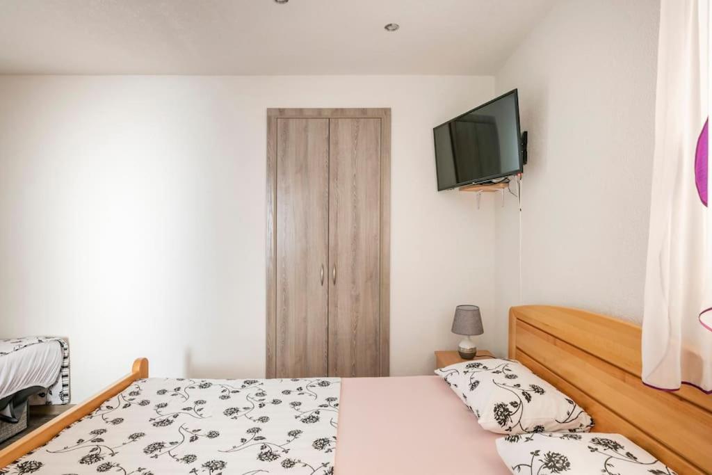 Studio Apartment Grgic Šibenik Buitenkant foto