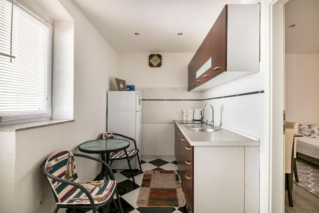 Studio Apartment Grgic Šibenik Buitenkant foto